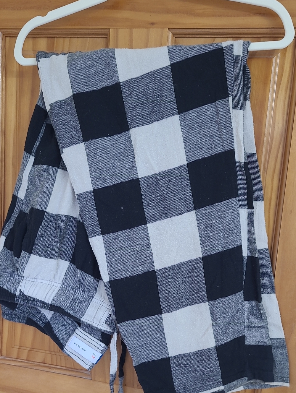 Men's Black & Gray Buffalo Check Casual Shorts